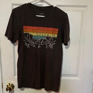Sonoma Men's Dark Brown Yosemite Graphic Tee